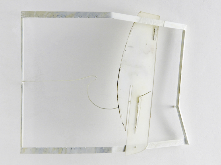 White shadow 2007, ferro, acciaio, plexiglass pigmentato, vernici, cm.70x80x15 ca.