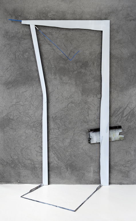 2015, ferro e acciaio inox verniciati, plexiglas trattato/colorato 
cm. 240 x 170 x 76  ca.