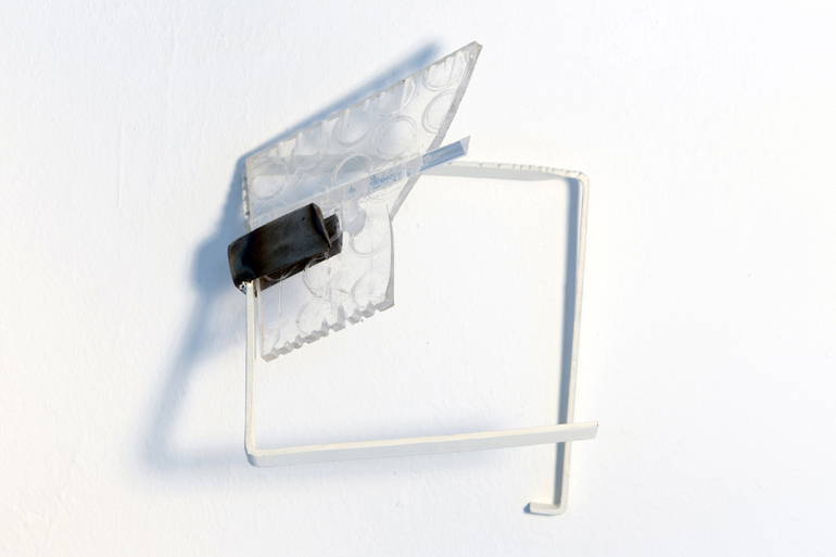 2013/14, ferro e acciaio inox verniciati, plexiglas trattato/colorato, 
cm. misure varie